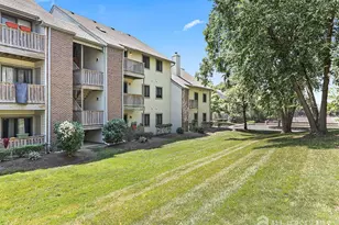 2010 Ravens Crest Dr, Plainsboro Township, NJ 08536 - Photo 3