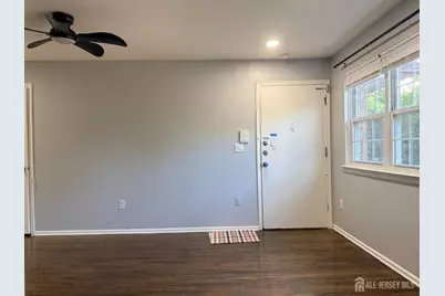 128 College Drive, Edison, NJ 08817 - Photo 3