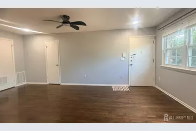 128 College Drive, Edison, NJ 08817 - Photo 5
