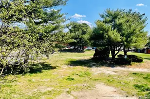 128 College Dr, Edison, NJ 08817 - Photo 9