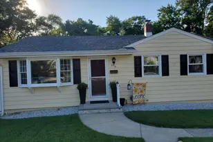 276 Crestwood Dr, Milltown, NJ 08850 - Photo 1