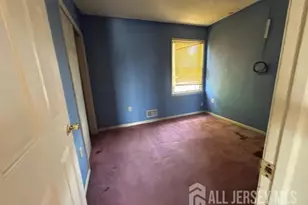 59 E New St, Sewaren, NJ 07077 - Photo 9