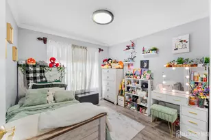 16 Biesiada Ct, Sayreville, NJ 08859 - Photo 17