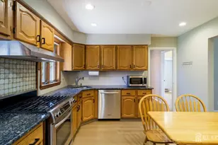 50 Sand Hills Rd, South Brunswick Township, NJ 08824 - Photo 9