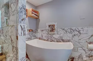24 Foxchase Dr, Burlington Twp, NJ 08016 - Photo 25