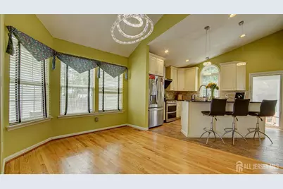 24 Foxchase Drive, Burlington Twp, NJ 08016 - Photo 11