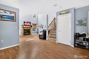 24 Amy Dr, North Brunswick Township, NJ 08902 - Photo 17