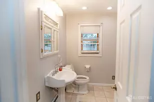 130 Loretta St, Hopewell Township, NJ 08861 - Photo 7
