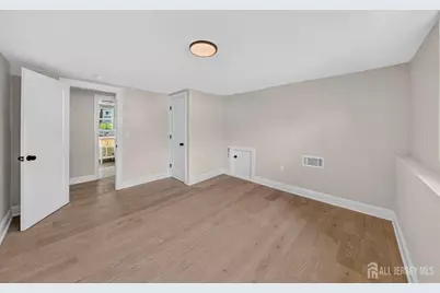 34 Larchmont Road, Edison, NJ 08837 - Photo 21