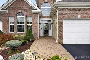 228 Diamond Spring Dr, Monroe Township, NJ 08831 - Photo 3
