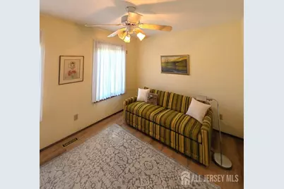 56 Wintergreen Avenue E, Edison, NJ 08820 - Photo 3