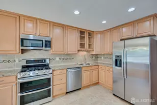 6 Woodlake Dr, Piscataway Township, NJ 08854 - Photo 13