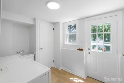 33 Larchmont Road, Edison, NJ 08837 - Photo 11