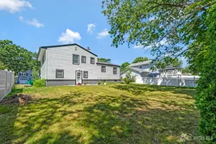 33 Larchmont Rd, Edison, NJ 08837 - Photo 25