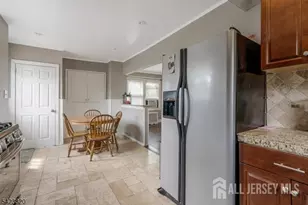 110 Parker St, Middlesex, NJ 08846 - Photo 13