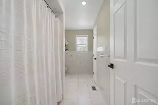 20 Cliff Ave, Fords, NJ 08863 - Photo 17
