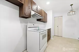 162 Cross Slope Ct, Manalapan Township, NJ 07726 - Photo 11