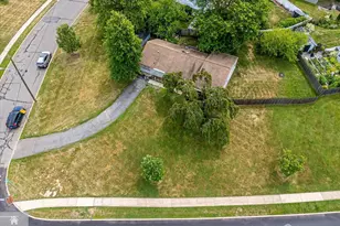 18 Stanworth Rd, South Brunswick Township, NJ 08824 - Photo 9