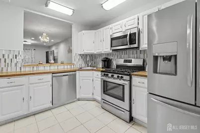 23 Morgan Place, East Brunswick Township, NJ 08816 - Photo 11