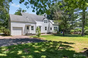 31 Warwick Rd, Colonia, NJ 07067 - Photo 3