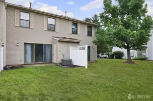 243 Hampshire Ct, Piscataway Township, NJ 08854 - Photo 17