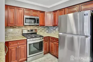 79 Crosspointe Dr, East Brunswick Township, NJ 08816 - Photo 3