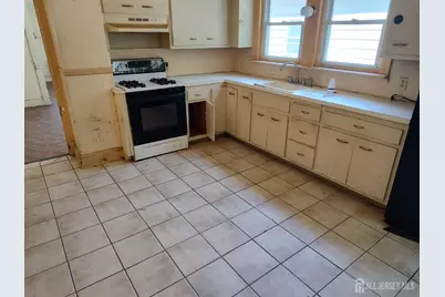 71 S Ward Street S, New Brunswick, NJ 08901 - Photo 5