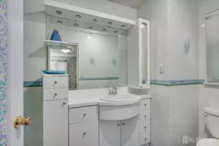 25 Marshall Dr, Edison, NJ 08817 - Photo 35