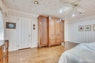 25 Marshall Drive, Edison, NJ 08817 - Photo 27