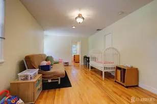 9 Paris Ave, Edison, NJ 08820 - Photo 19