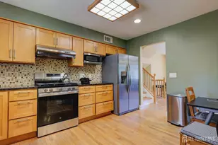9 Paris Ave, Edison, NJ 08820 - Photo 17