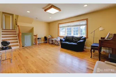9 Paris Avenue, Edison, NJ 08820 - Photo 7