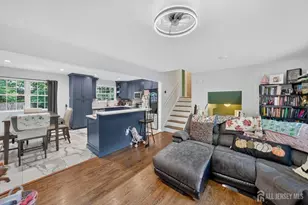 8 Alpine Ct, East Brunswick Township, NJ 08816 - Photo 9