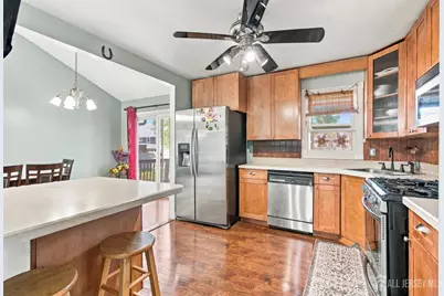 118 Markowitz Street, Carteret, NJ 07008 - Photo 9
