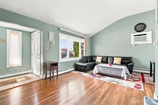 118 Markowitz St, Carteret, NJ 07008 - Photo 5