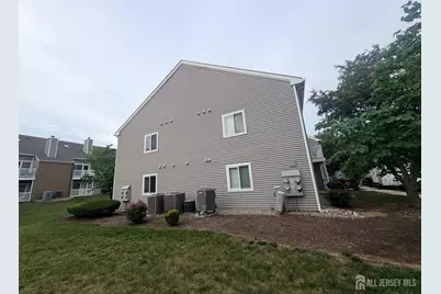 8203 Tamarron Drive, Plainsboro Township, NJ 08536 - Photo 7