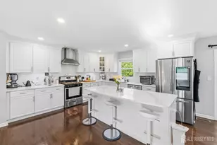 24 Wilk Rd, Edison, NJ 08837 - Photo 11
