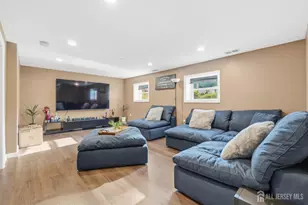 24 Wilk Rd, Edison, NJ 08837 - Photo 27