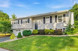 24 Wilk Rd, Edison, NJ 08837 - Photo 3