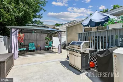 127 Poplar Street, Fords, NJ 08863 - Photo 17