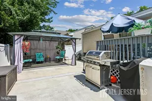 127 Poplar St, Fords, NJ 08863 - Photo 17