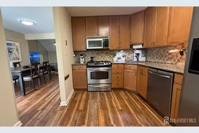 24 Emerald Lane, Old Bridge Township, NJ 08857 - Photo 5