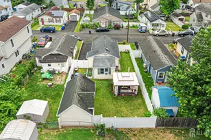 77 Pacific Blvd, Old Bridge Township, NJ 07735 - Photo 11