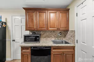 77 Pacific Blvd, Old Bridge Township, NJ 07735 - Photo 19