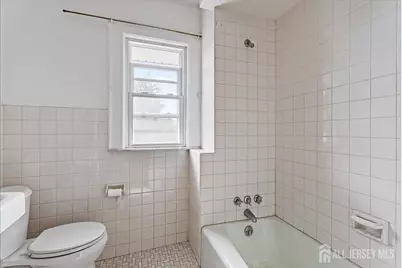 425 N New Market Road, Piscataway Township, NJ 08854 - Photo 11