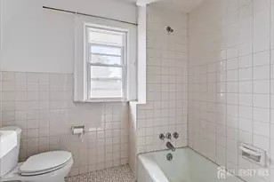 425 N New Market Rd, Piscataway Township, NJ 08854 - Photo 11