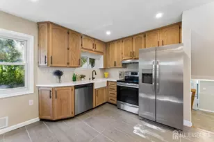 5 Bradford Rd, East Brunswick Township, NJ 08816 - Photo 13