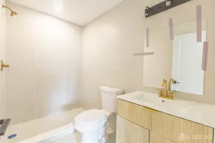 450 Packer Pl, Perth Amboy, NJ 08861 - Photo 19