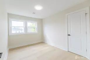 450 Packer Pl, Perth Amboy, NJ 08861 - Photo 9