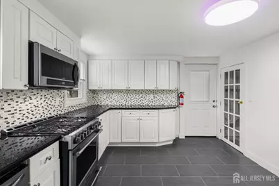23 Longfield Road, New Brunswick, NJ 08901 - Photo 21